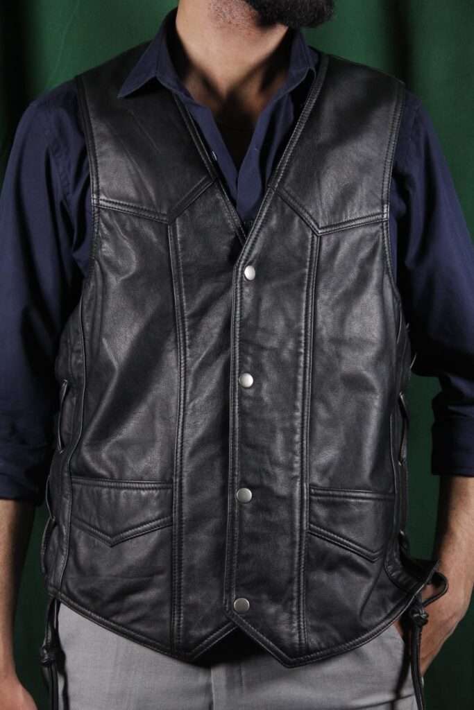 Snap-Front Leather Motorcycle Vest – 100% Genuine Cow Leather | Classic Biker Style